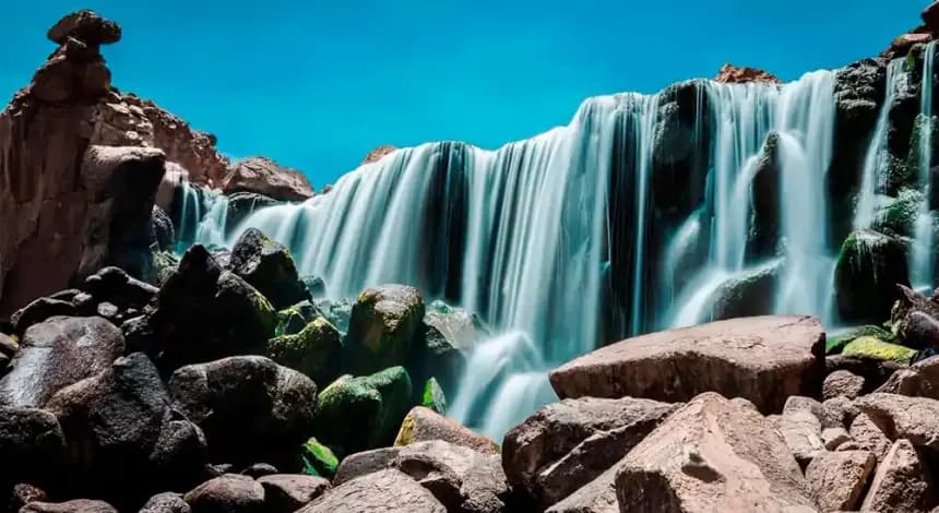 CATARATAS DE PILLONES / BOSQUE DE PIEDRA